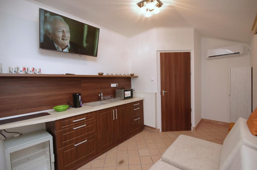 Regina Delux Apartman 久洛 外观 照片
