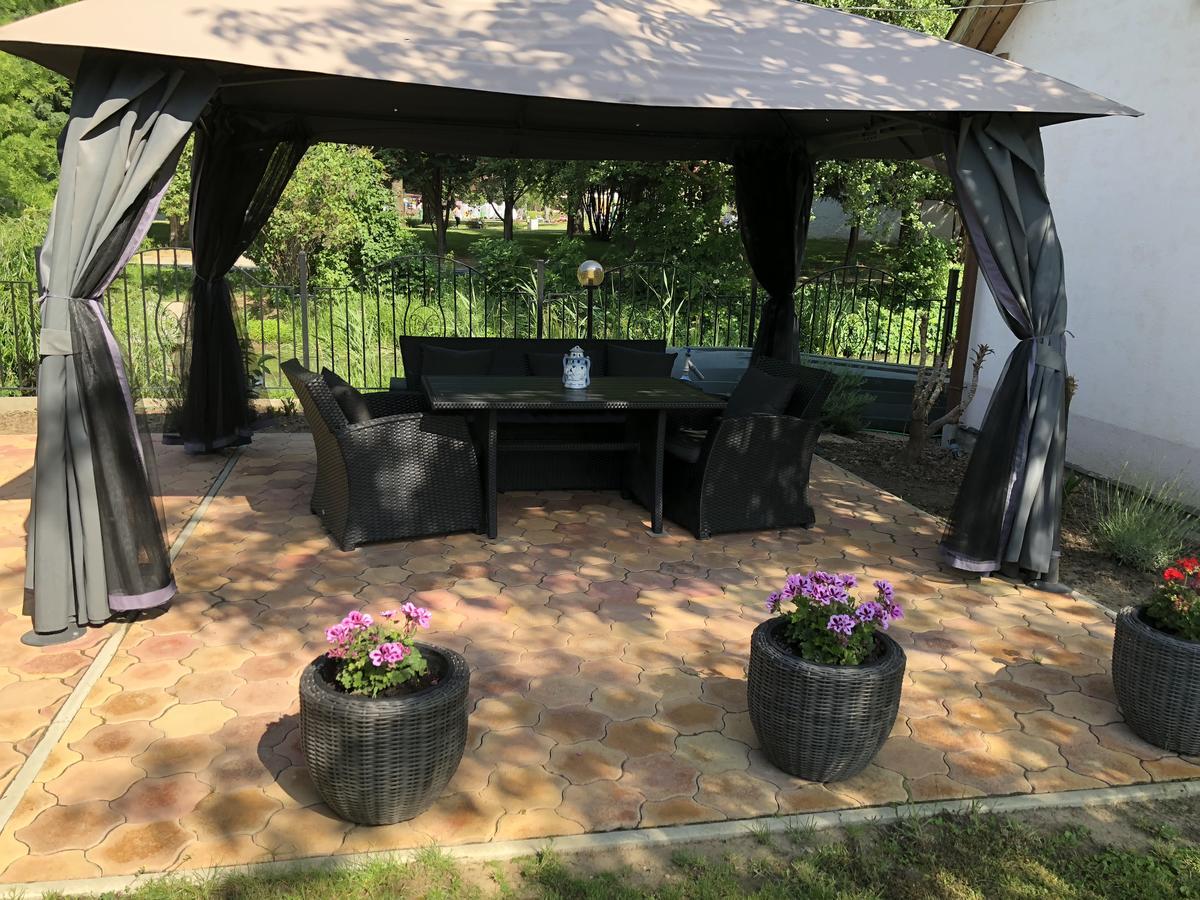 Regina Delux Apartman 久洛 外观 照片