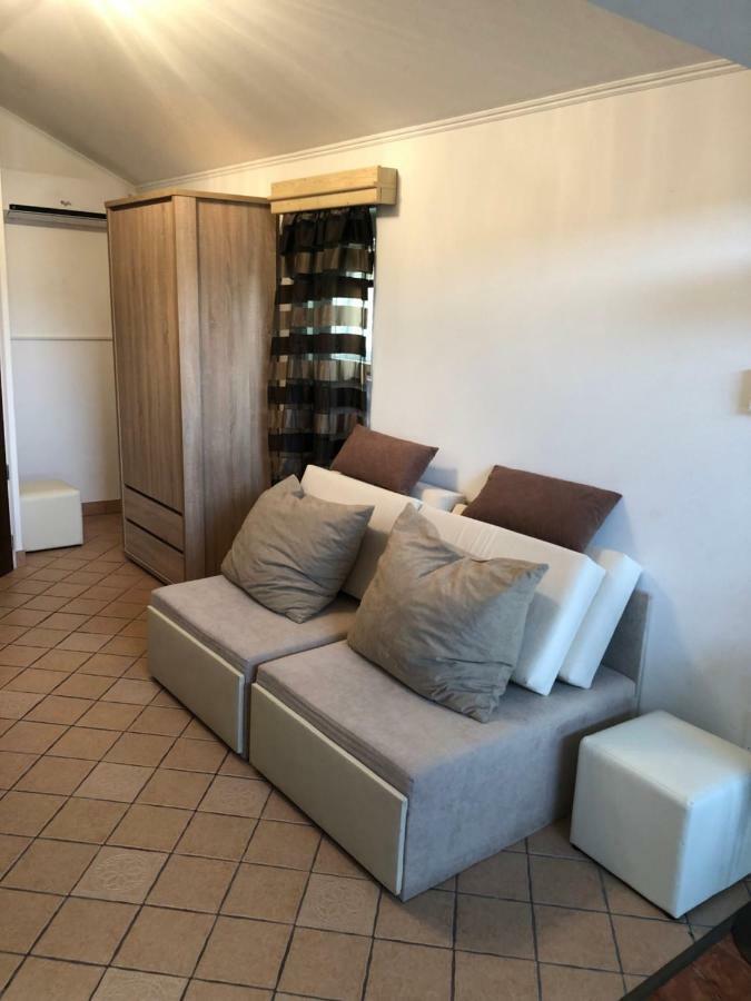 Regina Delux Apartman 久洛 外观 照片
